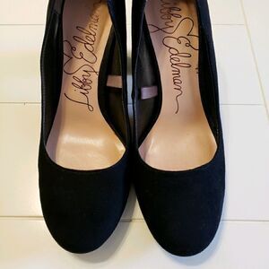Libby Edelman Black Suede Pupms